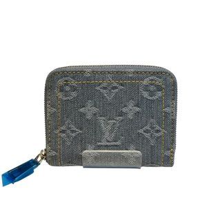 LOUIS VUITTON Gray Wallet